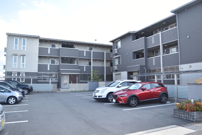 18/20 駐車場