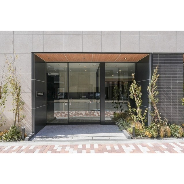 15/17 エントランス