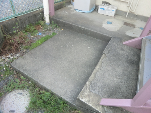 21/30 エントランス