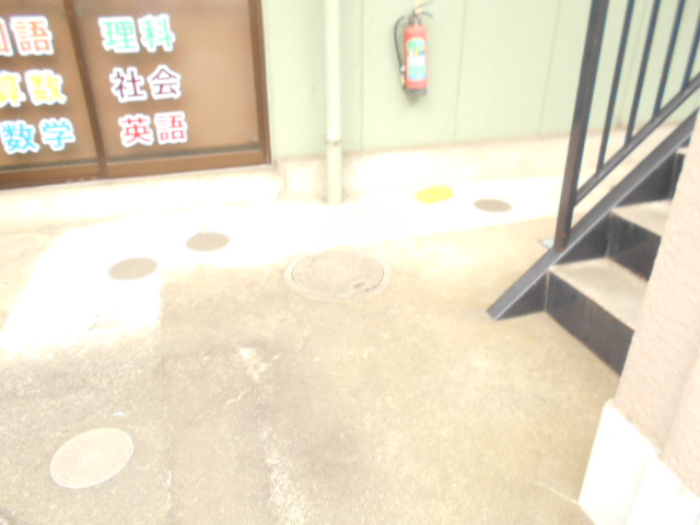 22/30 エントランス