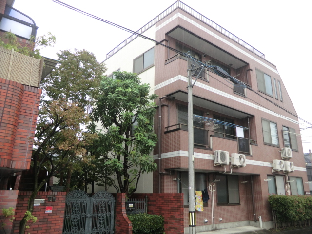 22/30 エントランス