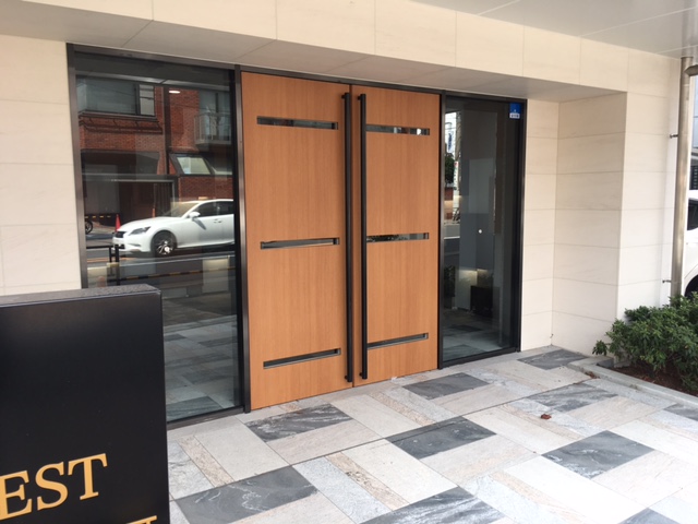 17/27 エントランス