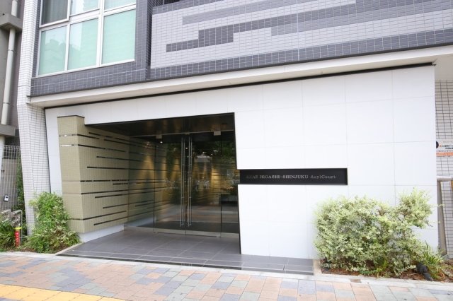 22/30 エントランス