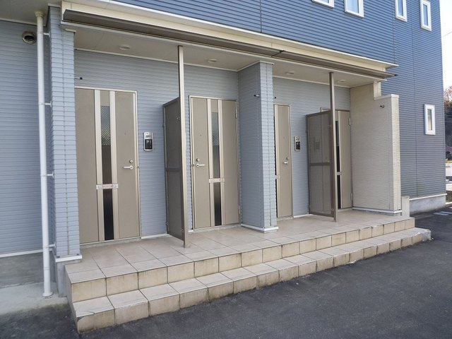 13/19 エントランス