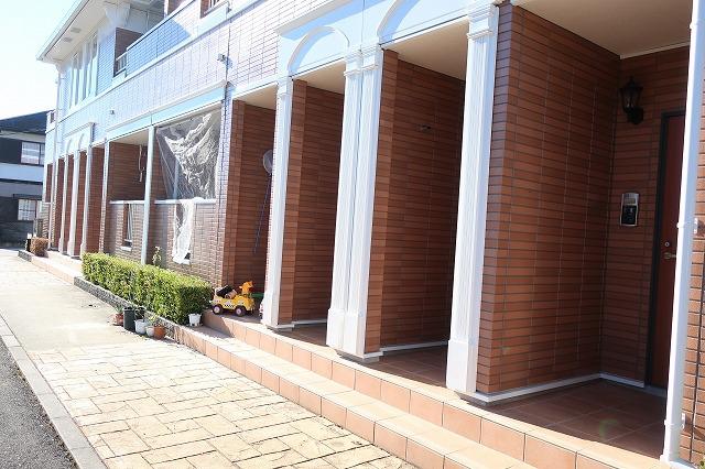 14/20 エントランス