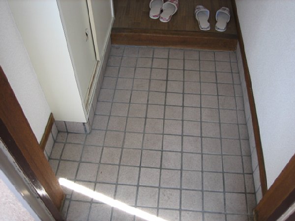 22/30 エントランス