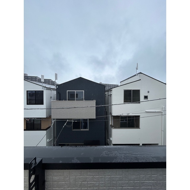 24/30 エントランス