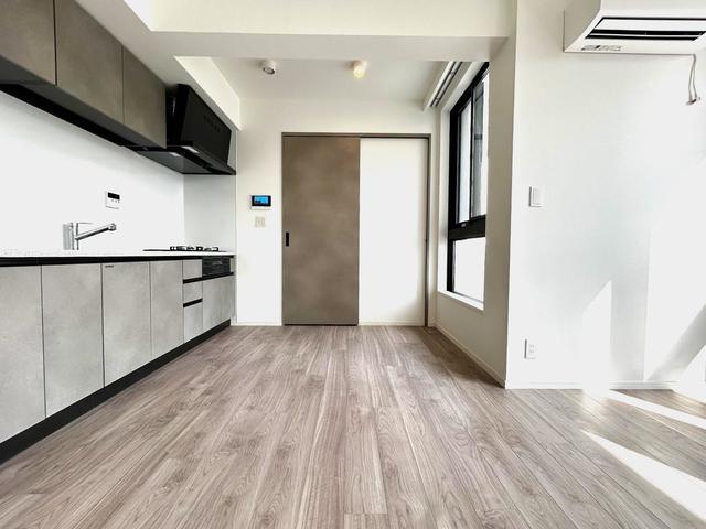 24/29 リビング/ダイニング