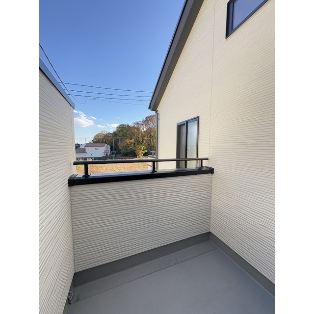 13/18 バルコニー