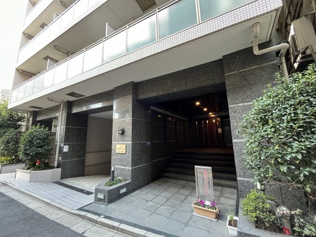 4/5 エントランス