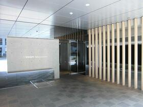 14/14 エントランス