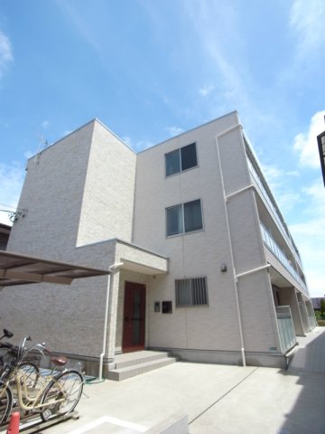 18/18 エントランス