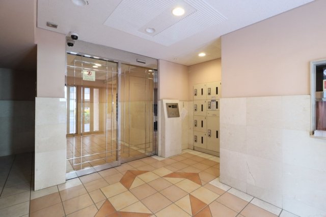 3/4 エントランス