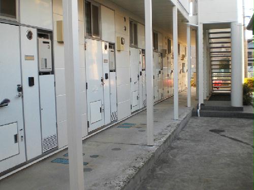 13/13 エントランス