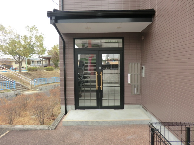 21/29 エントランス