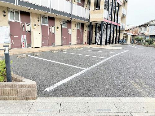 14/20 駐車場