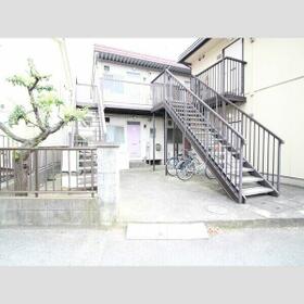 16/18 エントランス