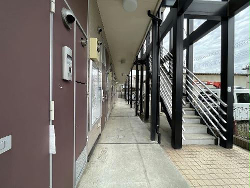 13/21 エントランス