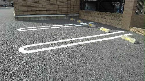 14/14 駐車場