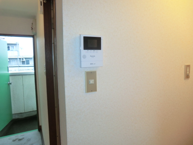 21/30 エントランス