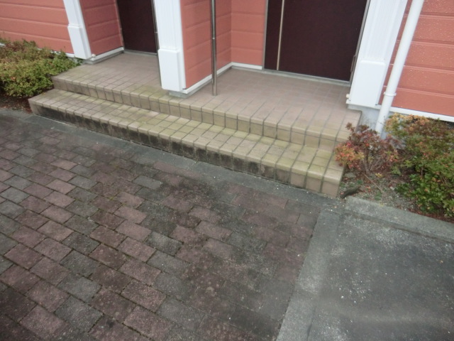 21/29 エントランス