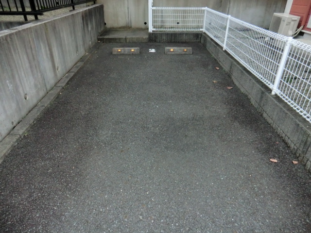 22/29 駐車場