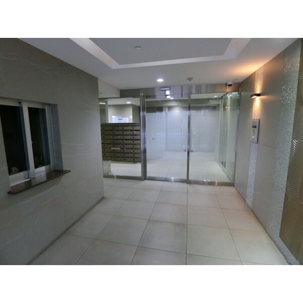 17/17 エントランス