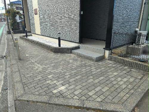 13/14 エントランス