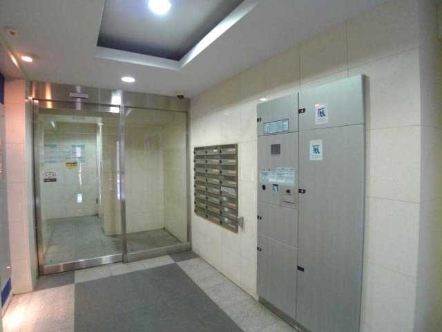 17/20 エントランス