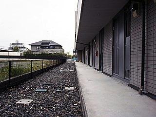 14/14 エントランス