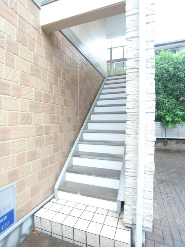 19/19 エントランス