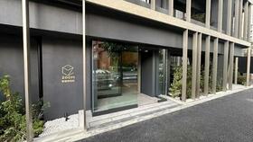 16/16 エントランス