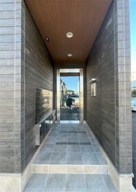 13/13 エントランス