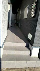 16/16 エントランス