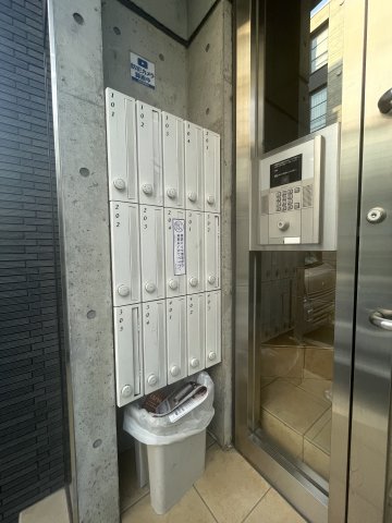 2/4 エントランス