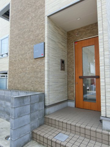 19/29 エントランス