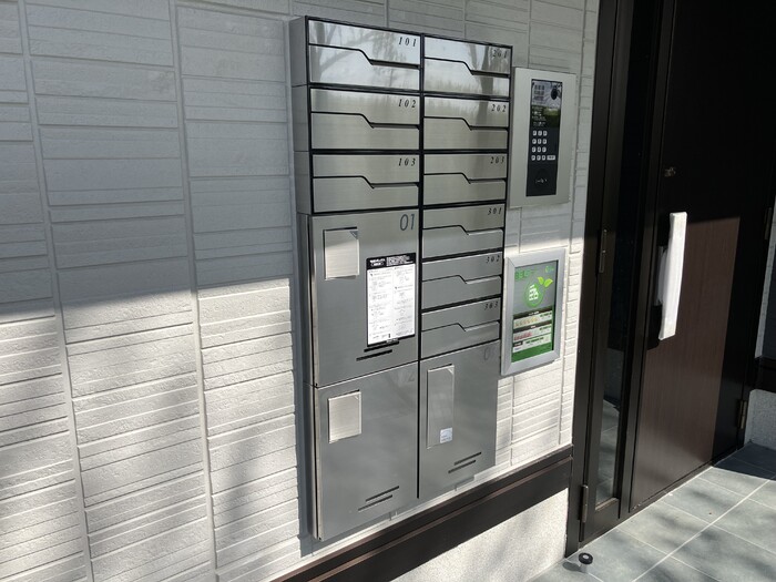 18/21 エントランス