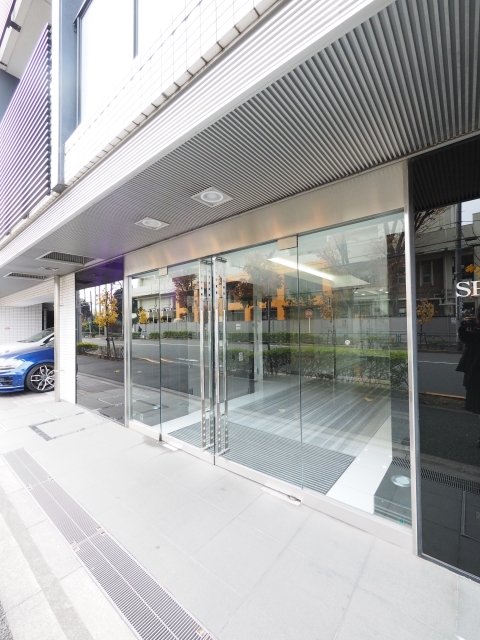 15/16 エントランス