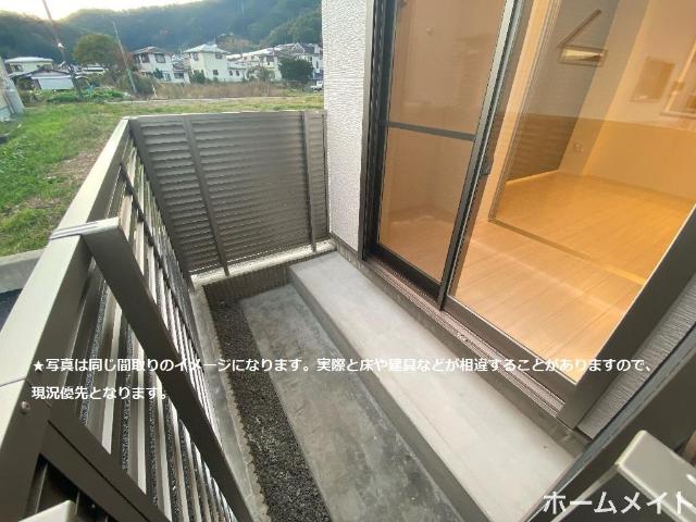 17/27 バルコニー