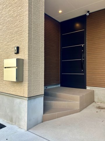 17/25 エントランス