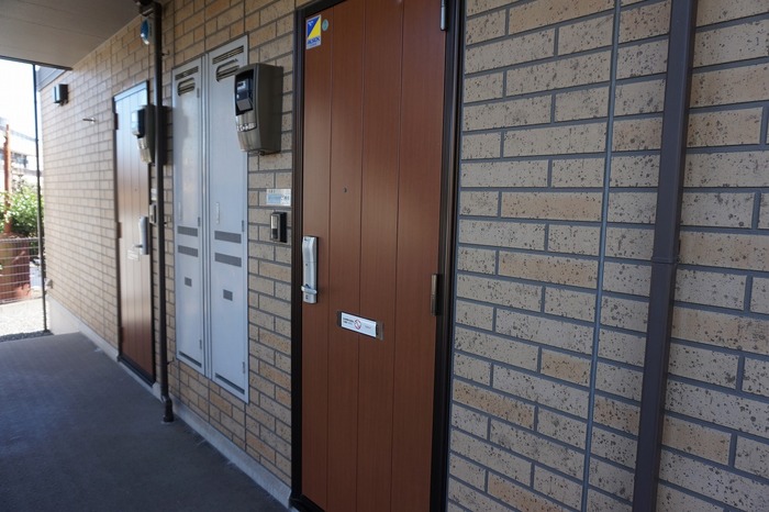 16/27 エントランス