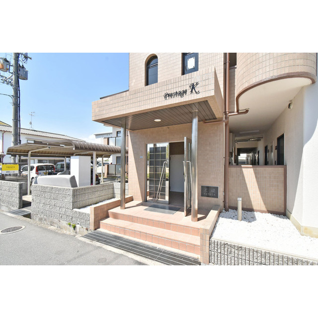 2/4 エントランス