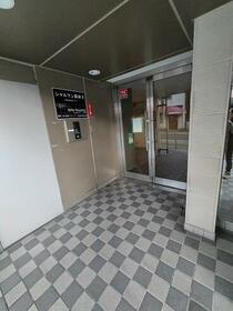 15/15 エントランス