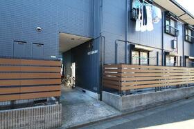 17/17 エントランス