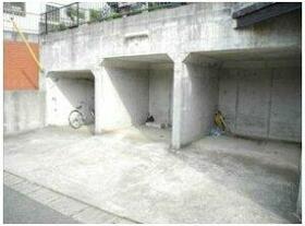 2/2 駐車場