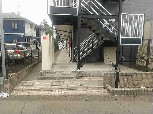 13/14 エントランス