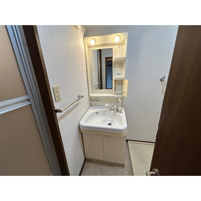 18/27 洗面
