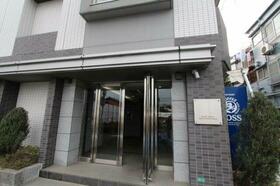 16/16 エントランス