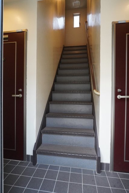 13/17 エントランス