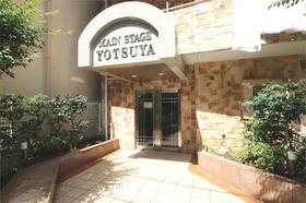 15/16 エントランス